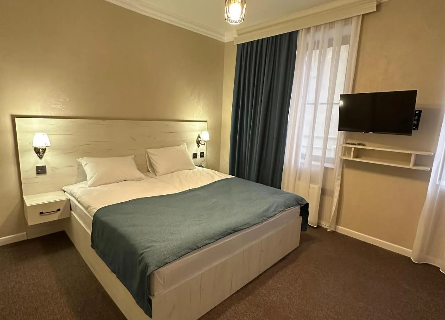Nemi Museum Hotel Bakoe